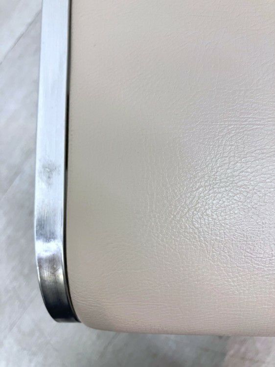 オカムラ8112Aシリーズ ミーティングチェア 商品画像12