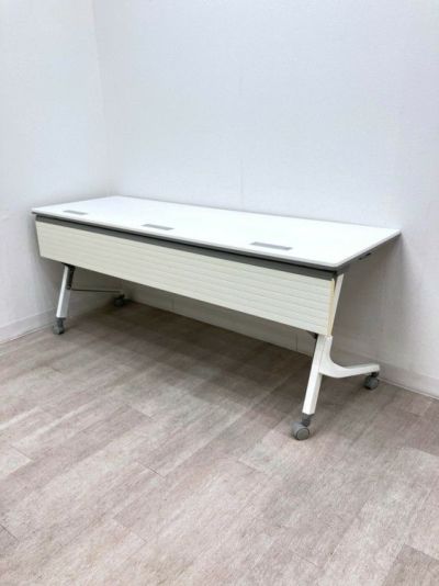 オカムラカルドーシリーズ 平行スタックテーブル 商品画像1