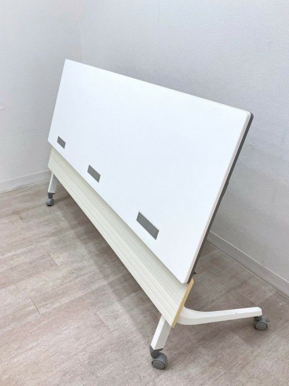 オカムラカルドーシリーズ 平行スタックテーブル 商品画像14