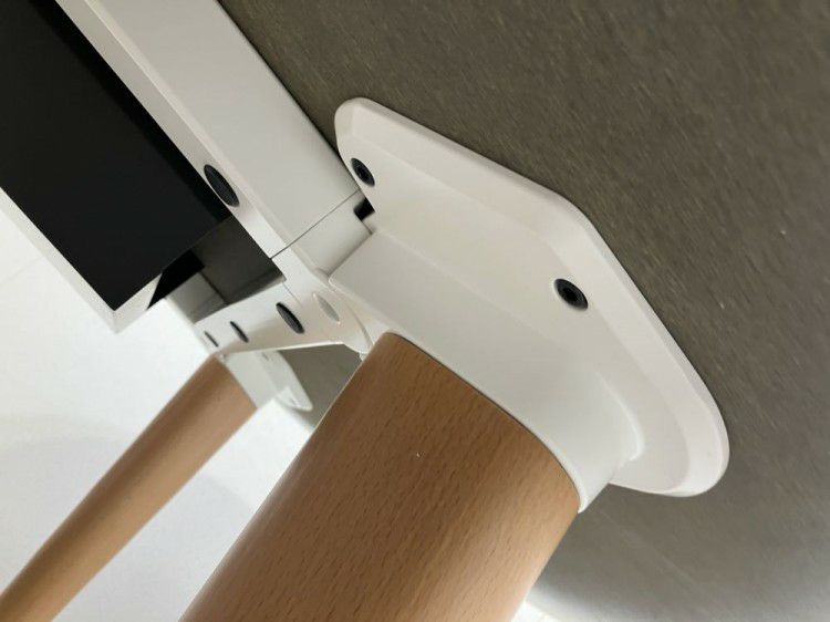 オカムラ1200丸テーブル 商品画像7