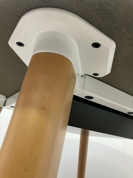 オカムラ1200丸テーブル 商品画像9