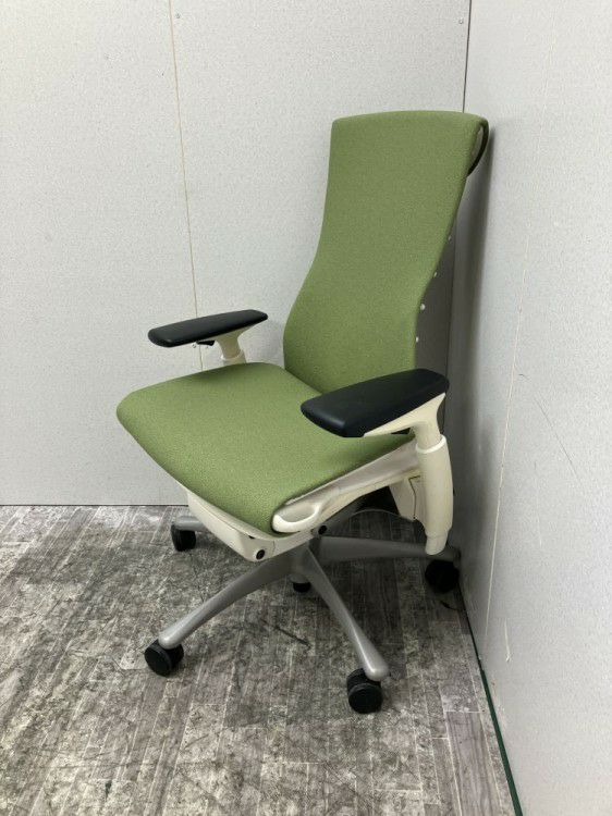 HermanMiller（ハーマンミラー）エンボディシリーズ 可動肘付エンボディチェア 商品画像1