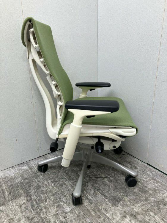 HermanMiller（ハーマンミラー）エンボディシリーズ 可動肘付エンボディチェア 商品画像4