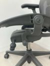 HermanMiller（ハーマンミラー）アーロンチェア 可動肘付アーロンチェア 商品画像16