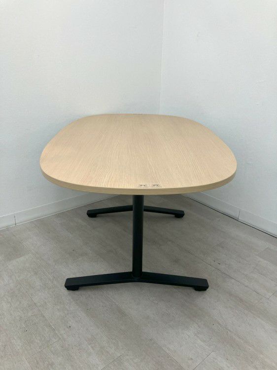 コクヨビエナ（VIENA）シリーズ 1500ミーティングテーブル 商品画像3