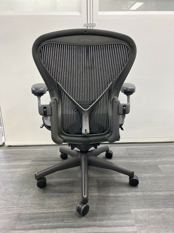 HermanMiller（ハーマンミラー）アーロンチェア 可動肘付アーロンチェア 商品画像4