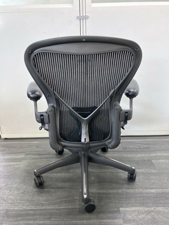 HermanMiller（ハーマンミラー）アーロンチェア 可動肘付アーロンチェア 商品画像2