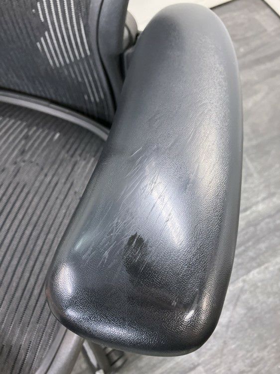 HermanMiller（ハーマンミラー）アーロンチェア 可動肘付アーロンチェア 商品画像5