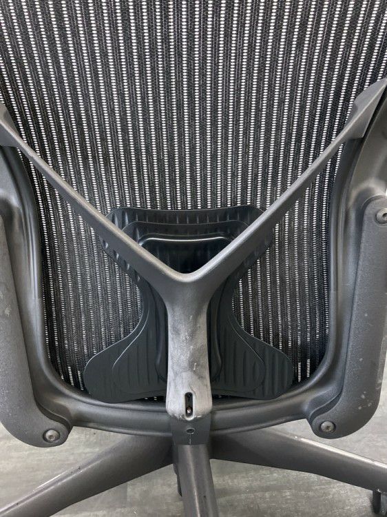 HermanMiller（ハーマンミラー）アーロンチェア 可動肘付アーロンチェア 商品画像9