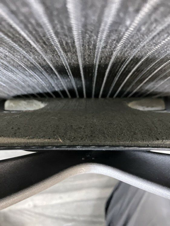 HermanMiller（ハーマンミラー）アーロンチェア 可動肘付アーロンチェア 商品画像10