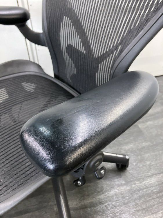 HermanMiller（ハーマンミラー）アーロンチェア 可動肘付アーロンチェア 商品画像20