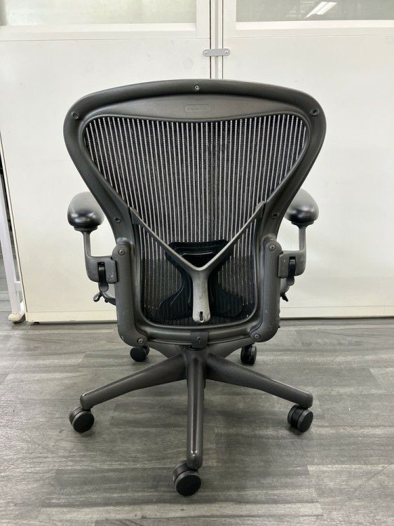 HermanMiller（ハーマンミラー）アーロンチェア 可動肘付アーロンチェア 商品画像2