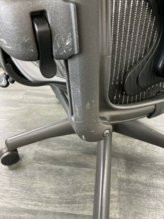 HermanMiller（ハーマンミラー）アーロンチェア 可動肘付アーロンチェア 商品画像6