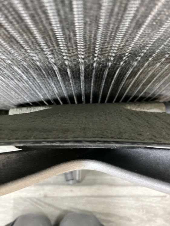 HermanMiller（ハーマンミラー）アーロンチェア 可動肘付アーロンチェア 商品画像8