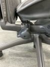HermanMiller（ハーマンミラー）アーロンチェア 可動肘付アーロンチェア 商品画像8