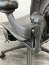 HermanMiller（ハーマンミラー）アーロンチェア 可動肘付アーロンチェア 商品画像16