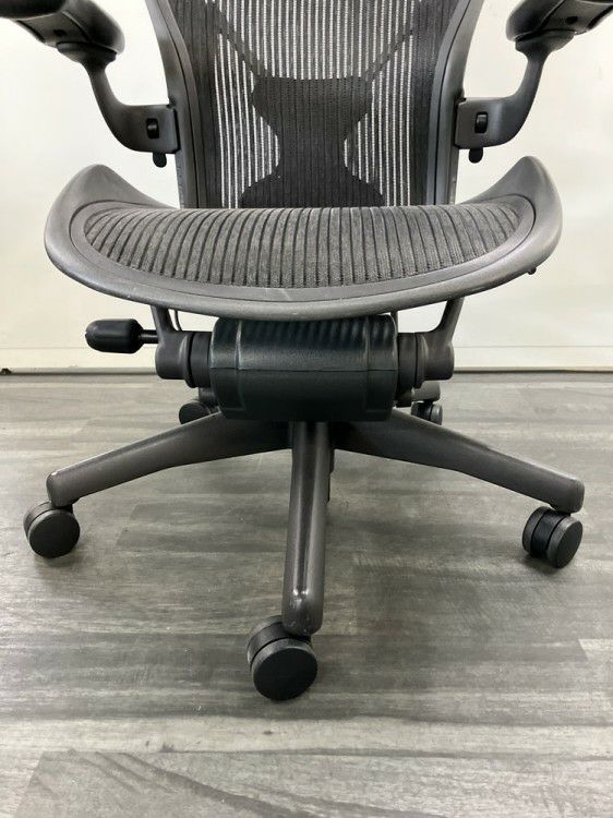 HermanMiller（ハーマンミラー）アーロンチェア 可動肘付アーロンチェア 商品画像20