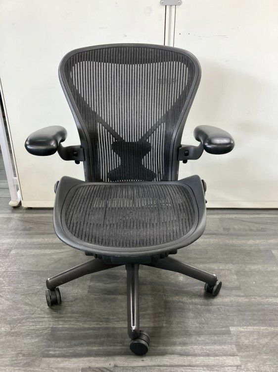 HermanMiller（ハーマンミラー）アーロンチェア 可動肘付アーロンチェア 商品画像2