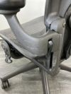 HermanMiller（ハーマンミラー）アーロンチェア 可動肘付アーロンチェア 商品画像15