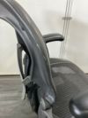 HermanMiller（ハーマンミラー）アーロンチェア 可動肘付アーロンチェア 商品画像20