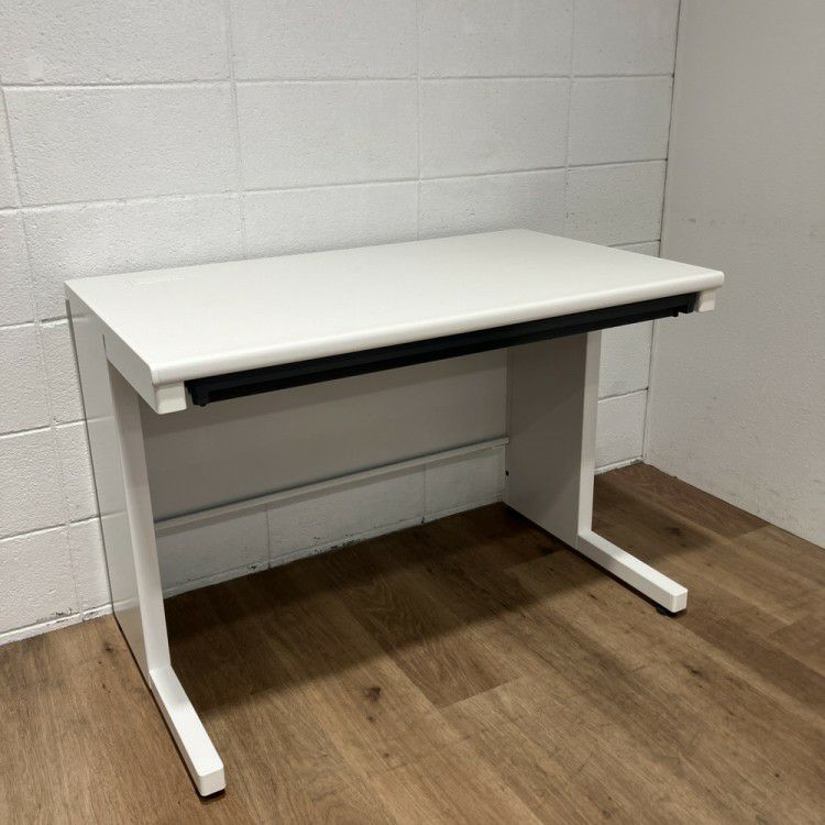 コクヨピクサ2シリーズ 1000平デスク 商品画像1