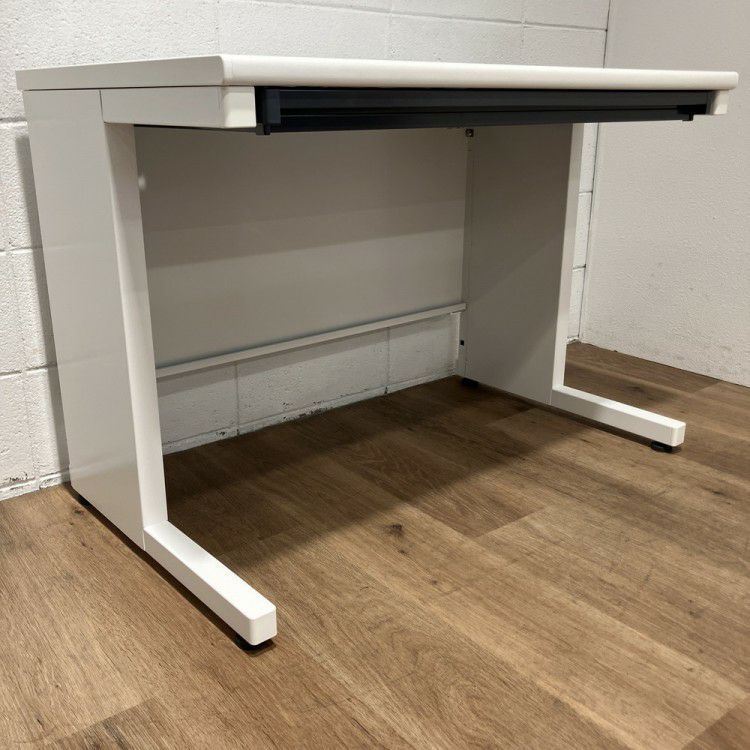 コクヨピクサ2シリーズ 1000平デスク 商品画像9