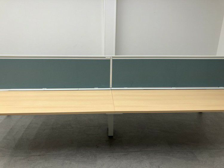 プラスパネル付き3600フリーアドレスデスク 商品画像2