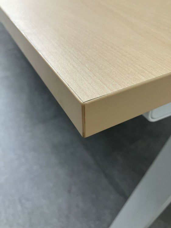 プラスパネル付き3600フリーアドレスデスク 商品画像10