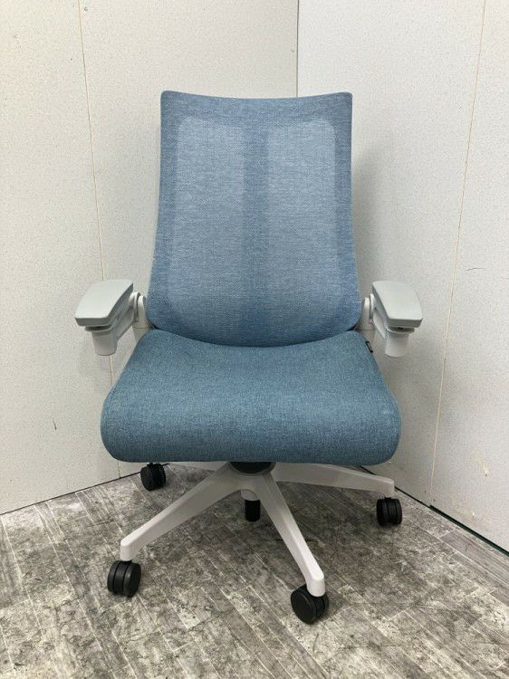 イトーキAct(アクト)チェア 可動肘付アクトチェア 商品画像2