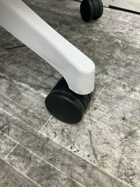 イトーキAct(アクト)チェア 可動肘付アクトチェア 商品画像8