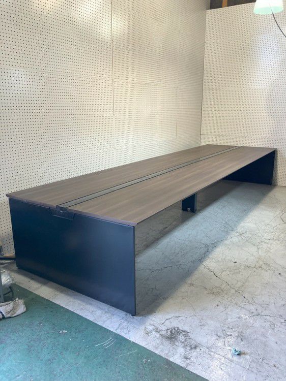 オカムラプロユニットフリーウェイシリーズ 4800フリーアドレスデスク 商品画像1