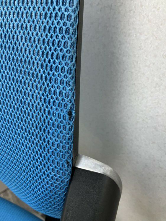 コクヨSaterite(サテリテ)シリーズ  固定肘付サテリテハイチェア 商品画像4