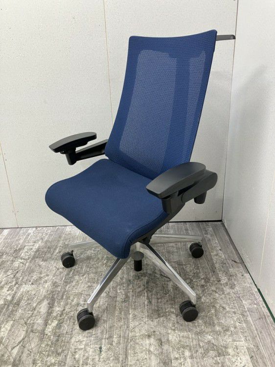 イトーキAct(アクト)チェア 可動肘付アクトチェア 商品画像1