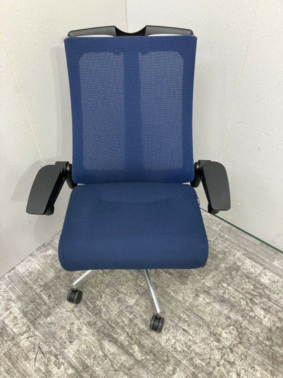 イトーキAct(アクト)チェア 可動肘付アクトチェア 商品画像3