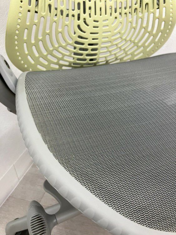 HermanMiller（ハーマンミラー）可動肘付ミラチェア 商品画像9