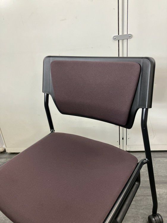 イトーキエレックシリーズ スタッキングチェア 商品画像5