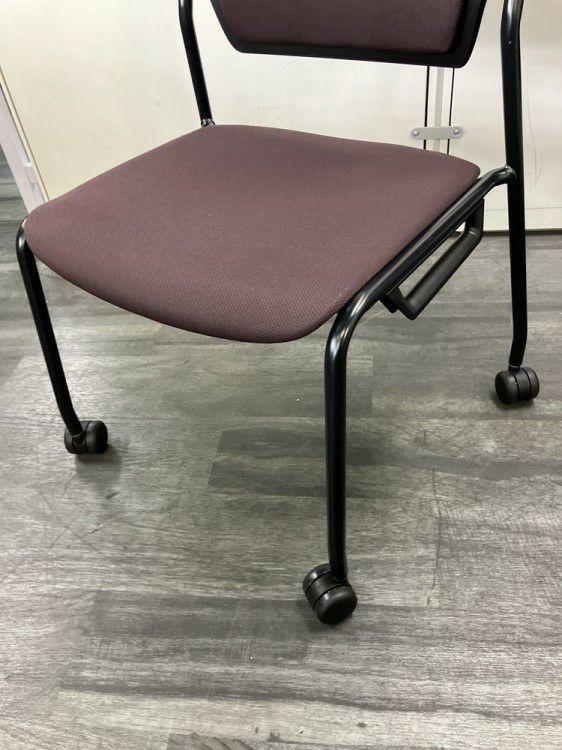 イトーキエレックシリーズ スタッキングチェア 商品画像6