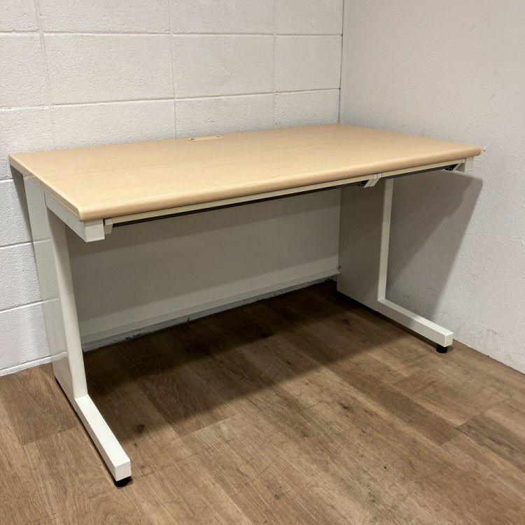 プラスフラットラインシリーズ 1200平デスク 商品画像1