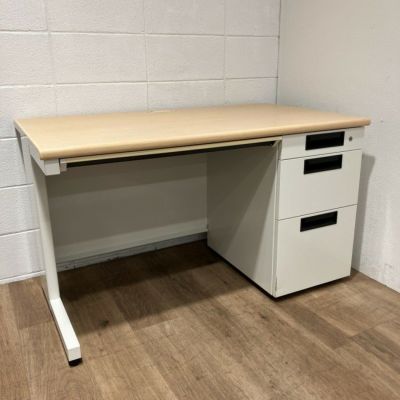 プラスフラットラインシリーズ 1200片袖デスク 商品画像1