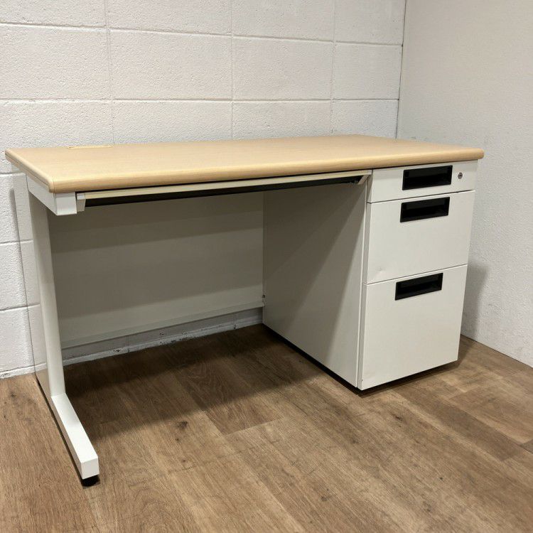 プラスフラットラインシリーズ 1200片袖デスク 商品画像1