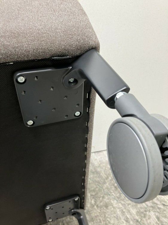 オカムラキャスター付1人掛けソファ 商品画像9