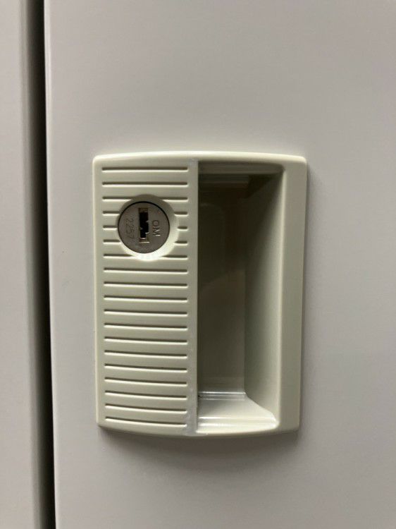 オカムラFZタイプシリーズ 1人用ロッカー 商品画像2