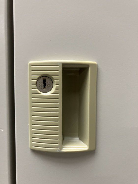 オカムラFZタイプシリーズ 1人用ロッカー 商品画像2