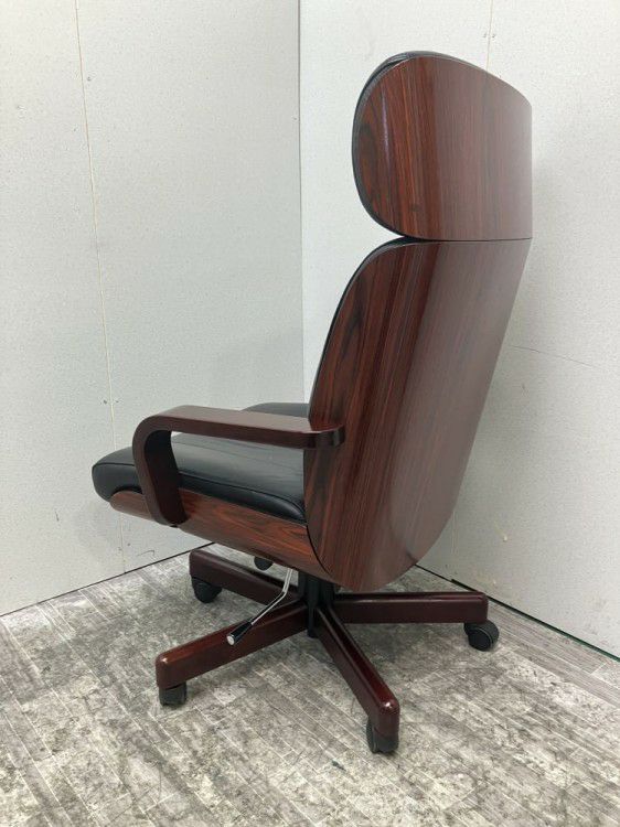 イトーキR-1タイプシリーズ 固定肘付エグゼクティブチェア 商品画像4