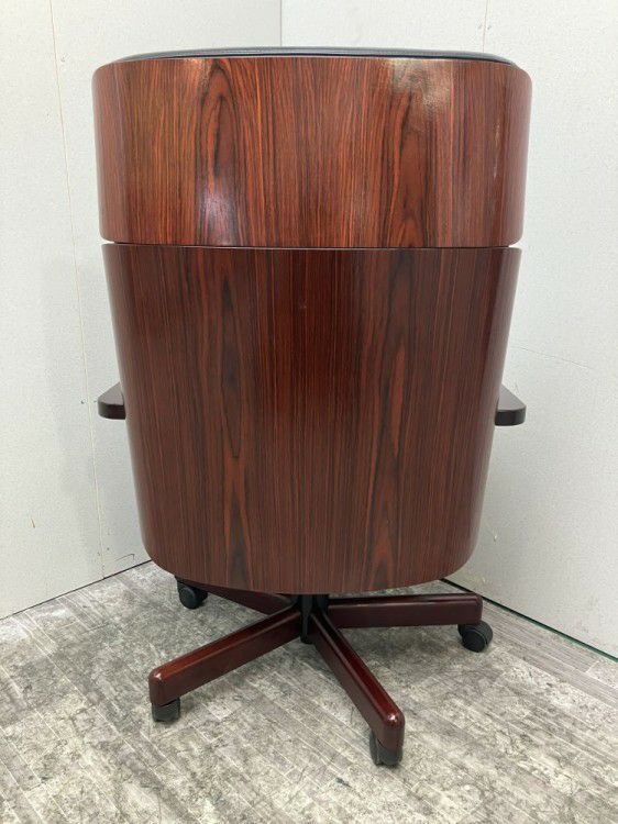 イトーキR-1タイプシリーズ 固定肘付エグゼクティブチェア 商品画像5