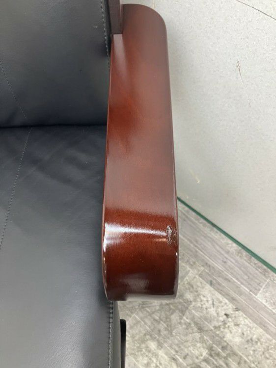 イトーキR-1タイプシリーズ 固定肘付エグゼクティブチェア 商品画像7