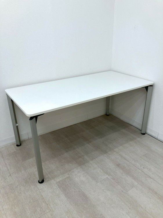 イトーキDEシリーズ 1500ミーティングテーブル 商品画像1