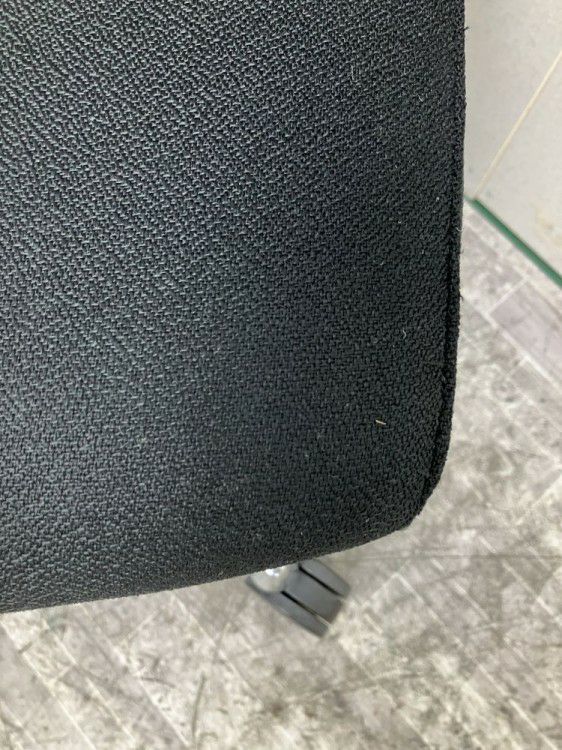 オカムラDuke(デューク)シリーズ 固定肘付デュークチェア 商品画像5