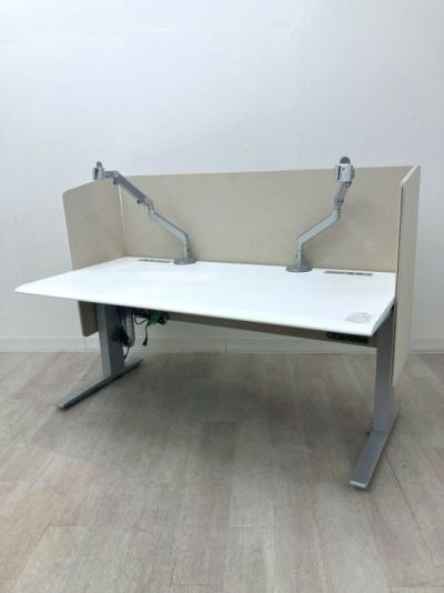 オカムラSwift(スイフト)シリーズ 1600電動昇降デスク 商品画像1