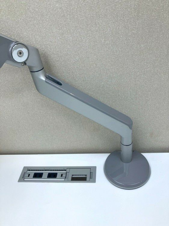 オカムラSwift(スイフト)シリーズ 1600電動昇降デスク 商品画像8